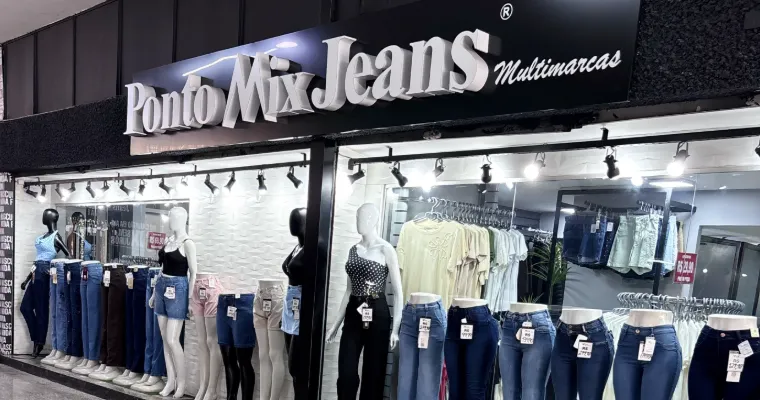 Vitrine da Ponto Mix Jeans na Galeria APM
